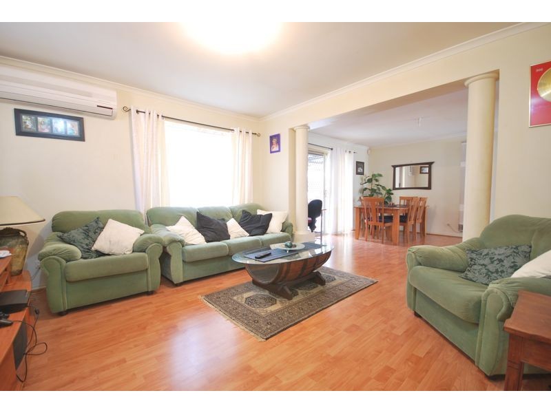 14 Nariel Place, Cranbourne West VIC 3977