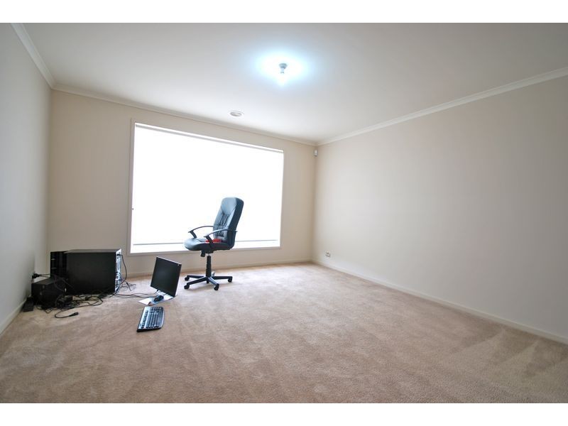 Cranbourne VIC 3977