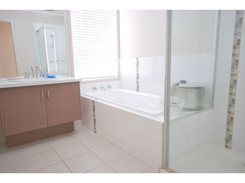 Cranbourne VIC 3977