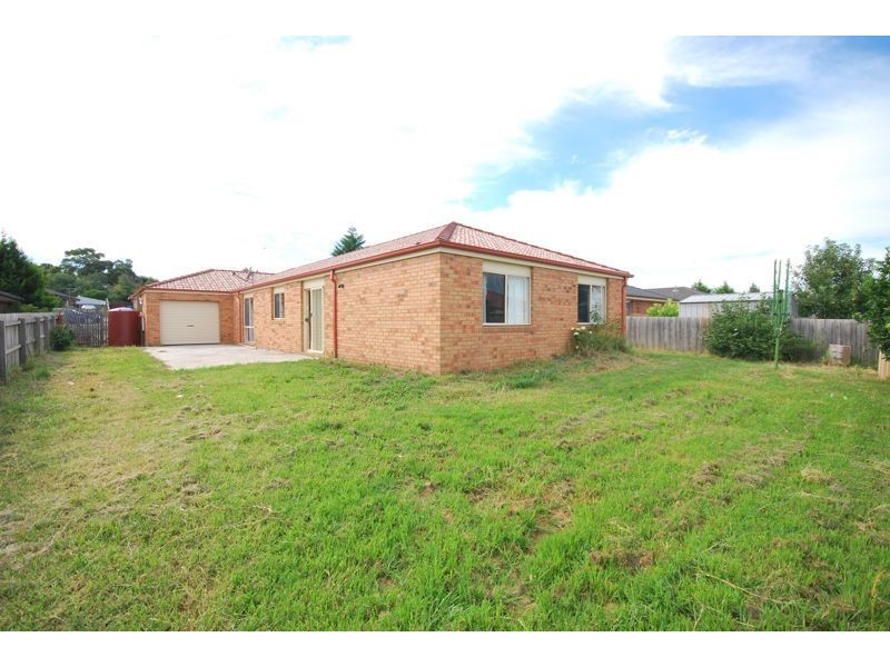 57 Monahans Road, Cranbourne West VIC 3977