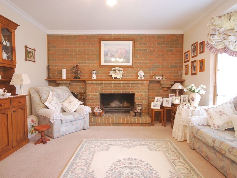 6 Yaltara Close, Cranbourne West VIC 3977