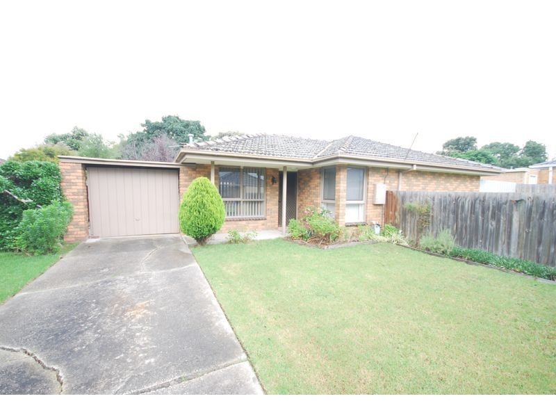 2/10 Lecky Street, Cranbourne VIC 3977