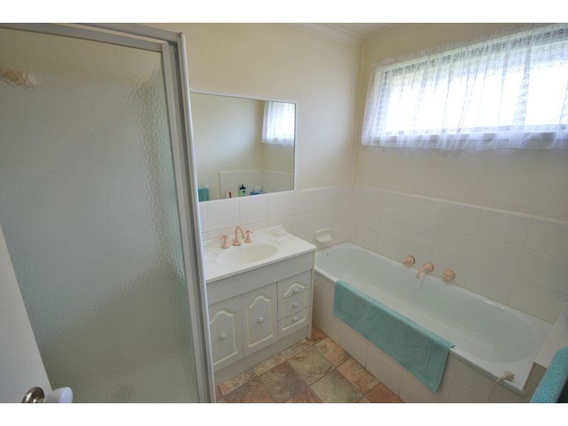 2/10 Lecky Street, Cranbourne VIC 3977