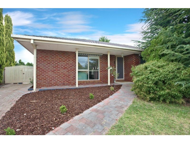 96 Toirram Crescent, Cranbourne VIC 3977