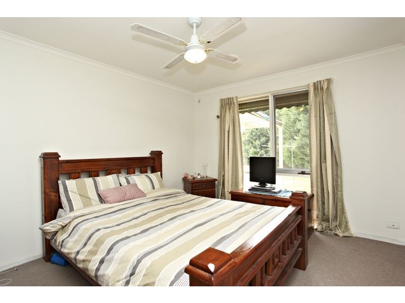96 Toirram Crescent, Cranbourne VIC 3977