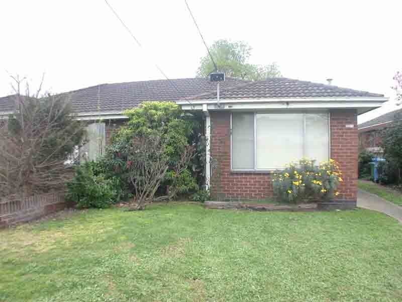 2/211 Sladen Street, Cranbourne VIC 3977