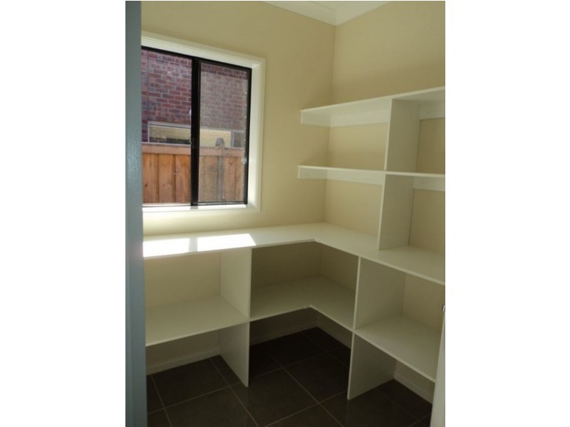 144 Boland Drive, Cranbourne North VIC 3977