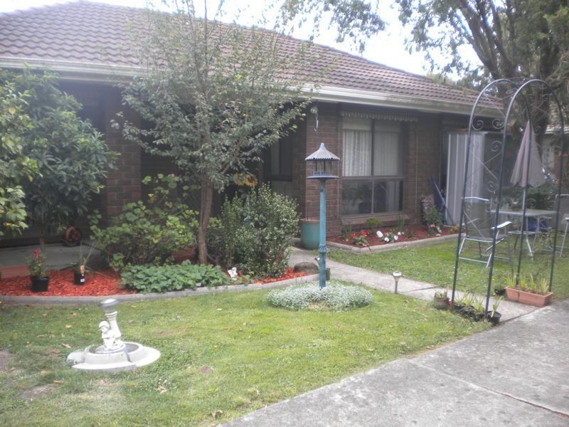 2/25 Childers Street, Cranbourne VIC 3977