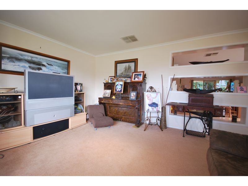 Cranbourne East VIC 3977