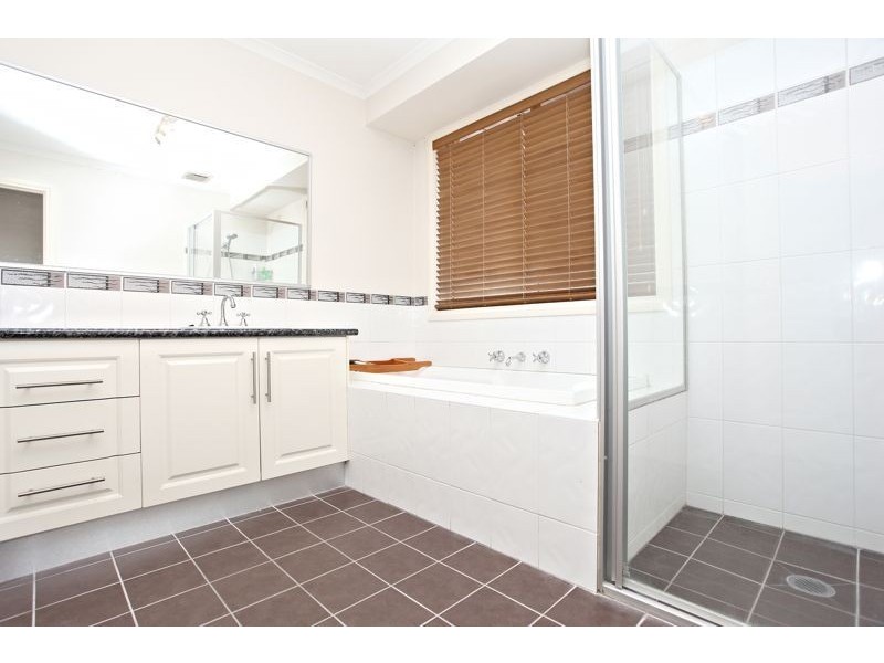 Cranbourne VIC 3977