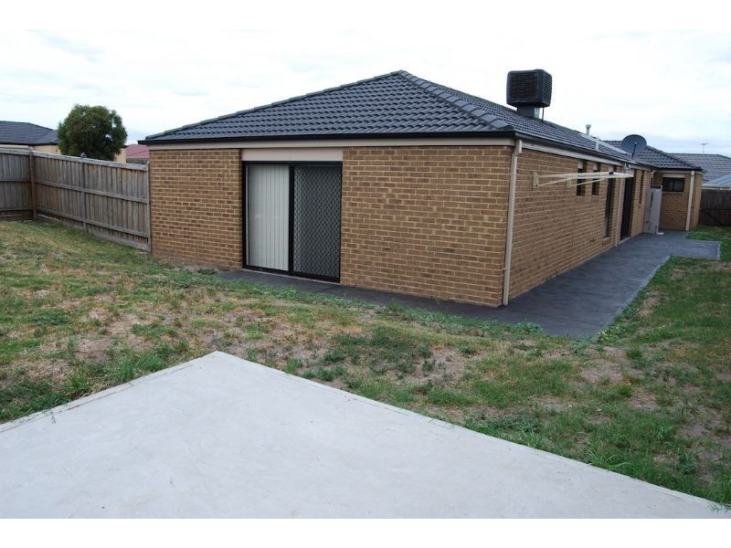 1 Trevino Way, Cranbourne North VIC 3977