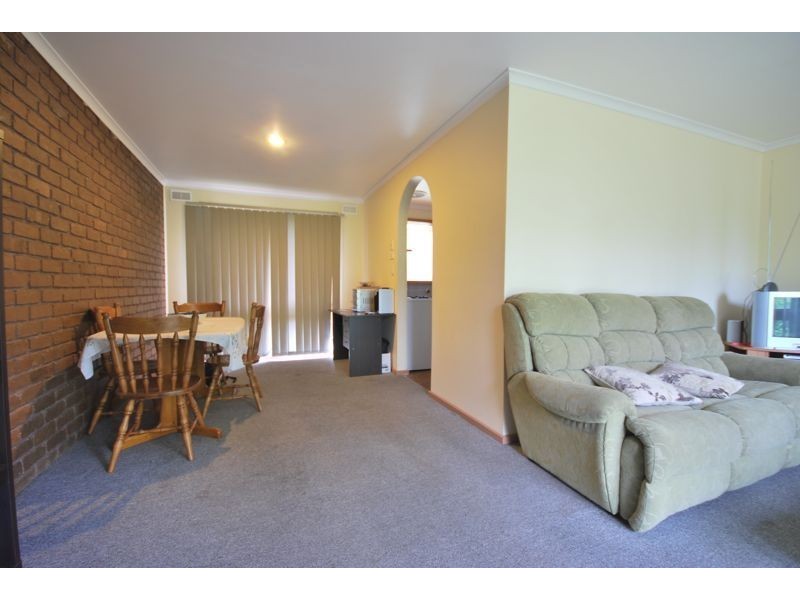 2/2 Fairfield Street, Cranbourne VIC 3977