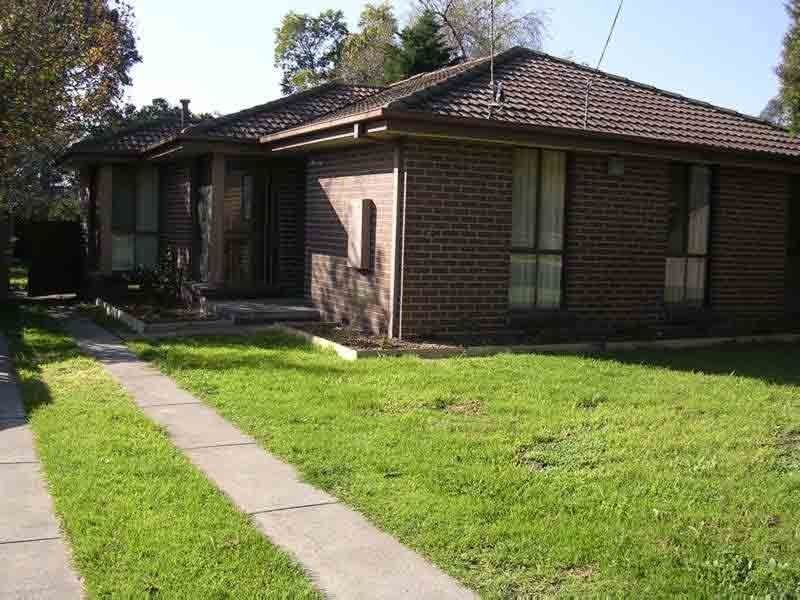 63 Circle Drive South, Cranbourne VIC 3977