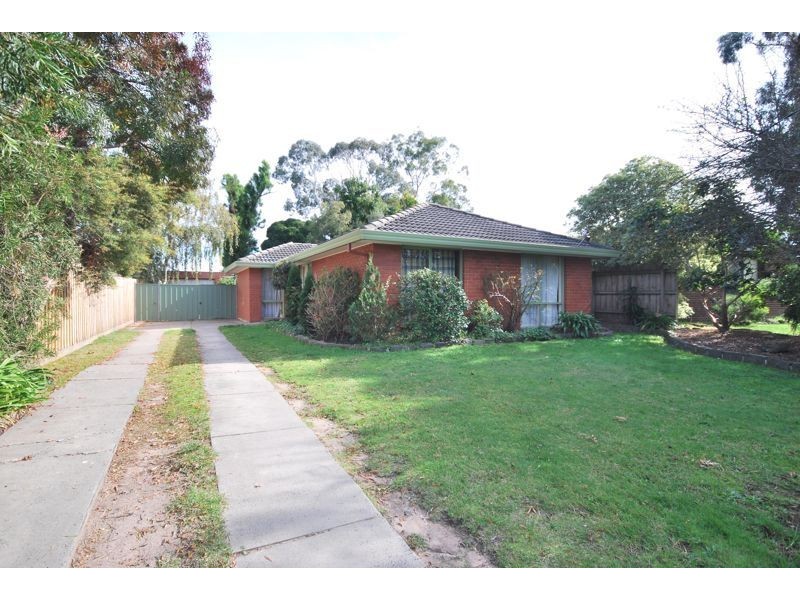 23 Bourke Road, Cranbourne VIC 3977