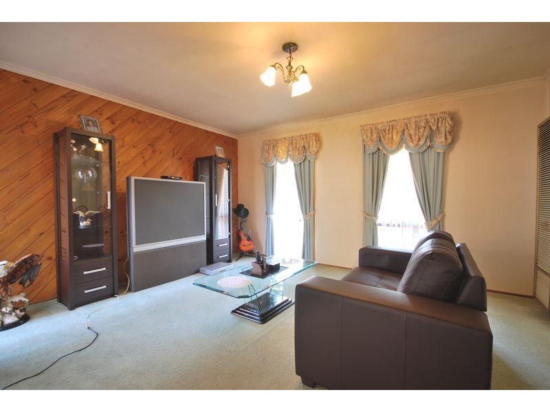 23 Bourke Road, Cranbourne VIC 3977
