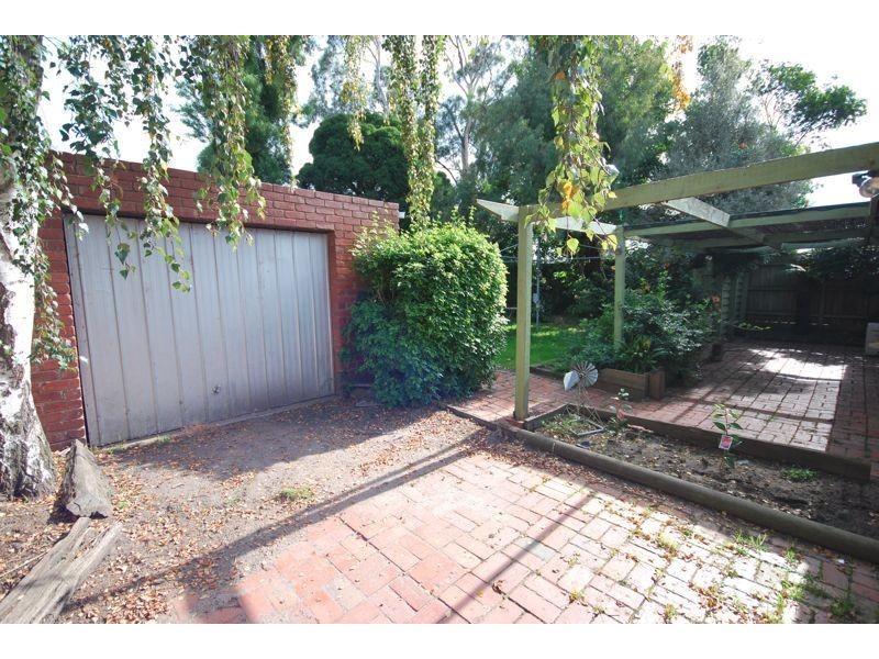 23 Bourke Road, Cranbourne VIC 3977