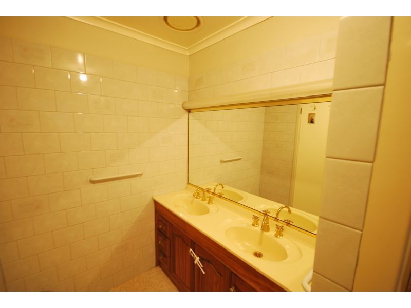 Cranbourne VIC 3977