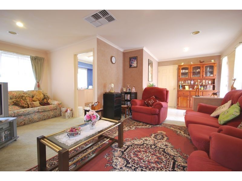 10 Fig Court, Cranbourne North VIC 3977