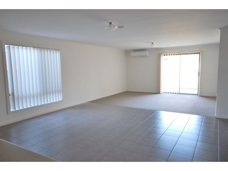 11 Banfield Place, Lyndhurst VIC 3975