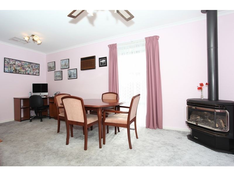 37 Sladen Street, Cranbourne VIC 3977