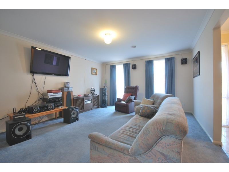 7 Fouz Mews, Cranbourne VIC 3977