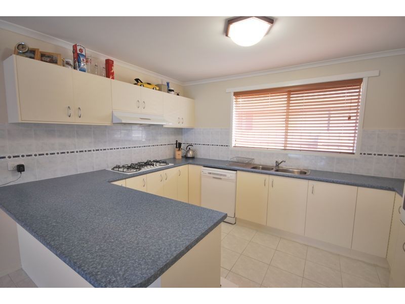 7 Fouz Mews, Cranbourne VIC 3977