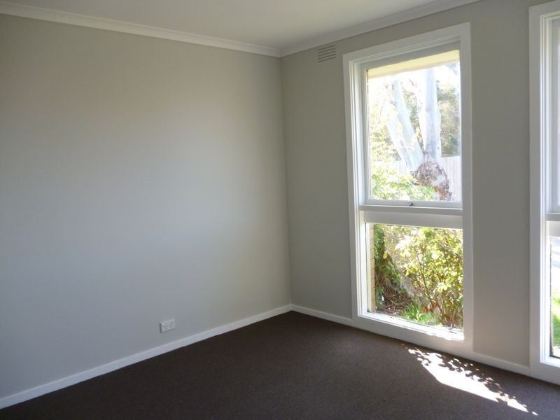 2/13 Alexander Street, Cranbourne VIC 3977