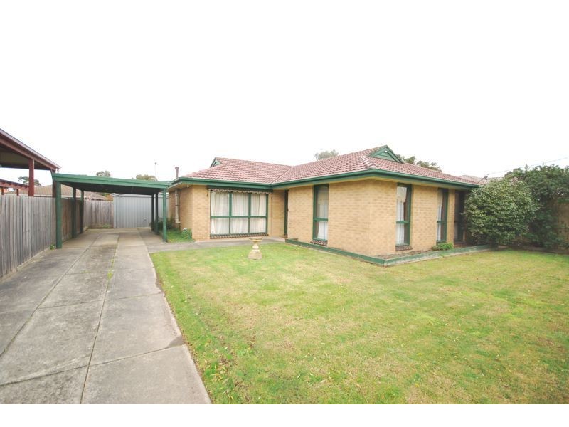 64 Cochrane Street, Cranbourne VIC 3977