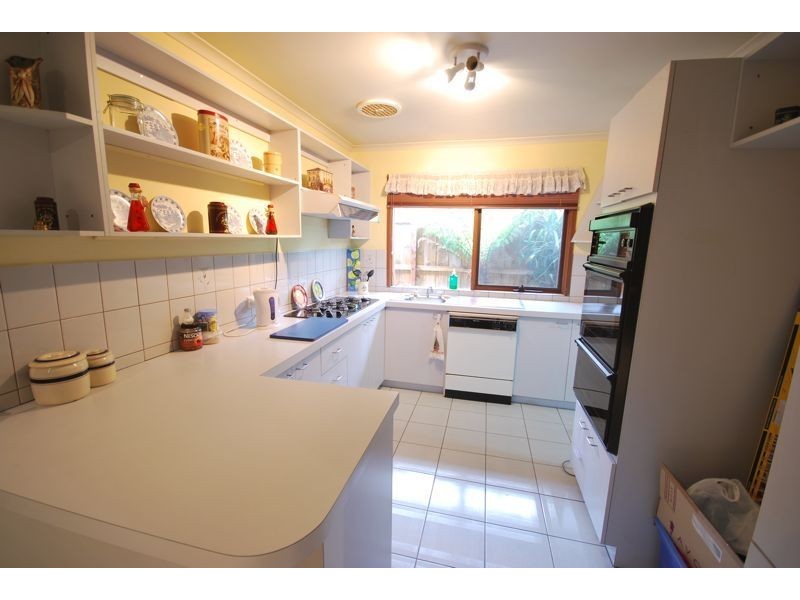 30 Hoysted Avenue, Cranbourne North VIC 3977