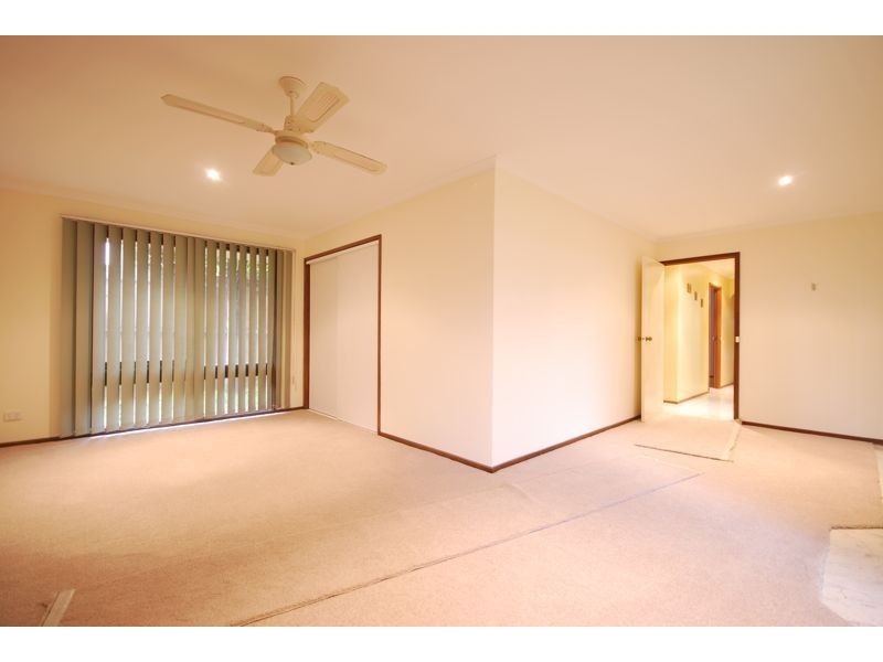 30 Hoysted Avenue, Cranbourne North VIC 3977