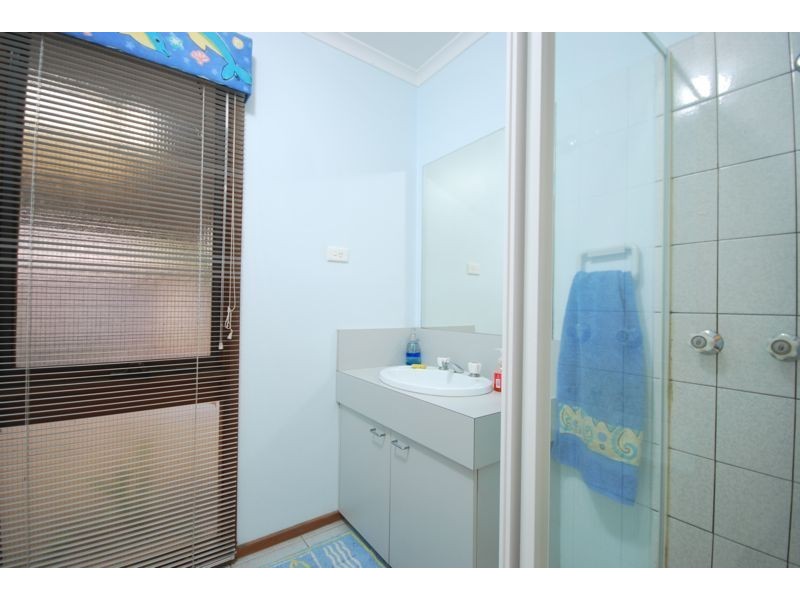 30 Hoysted Avenue, Cranbourne North VIC 3977