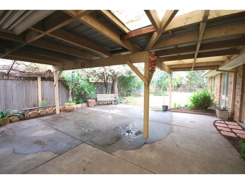 30 Hoysted Avenue, Cranbourne North VIC 3977