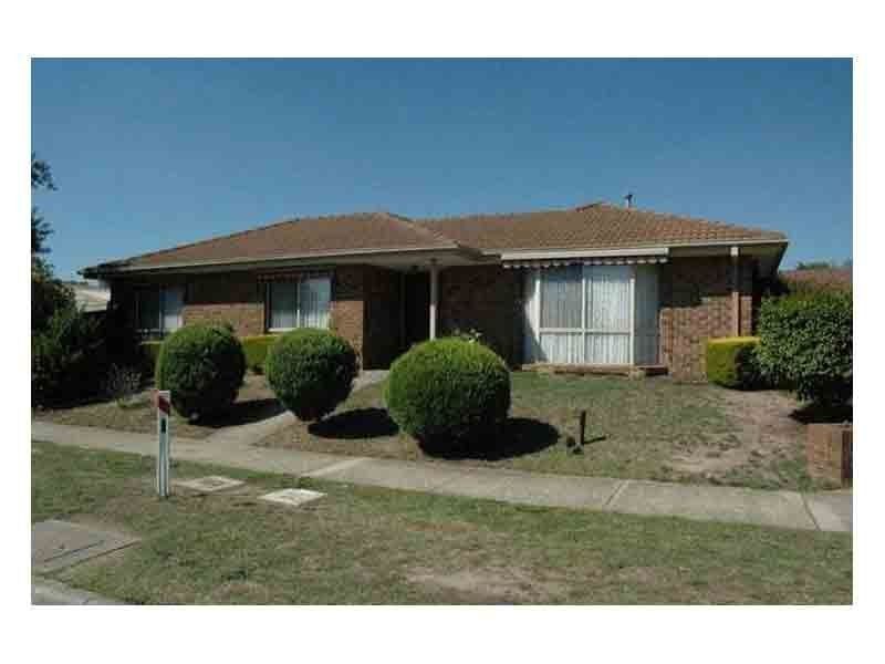 55 Waverley Park Drive, Cranbourne North VIC 3977