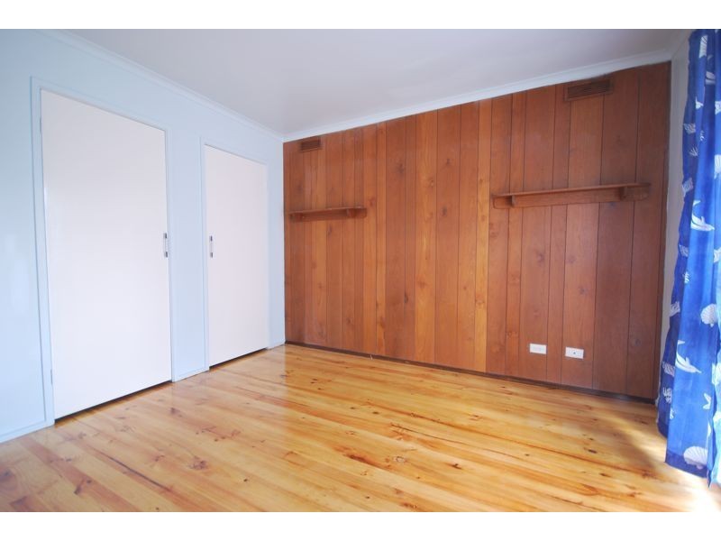 Cranbourne VIC 3977