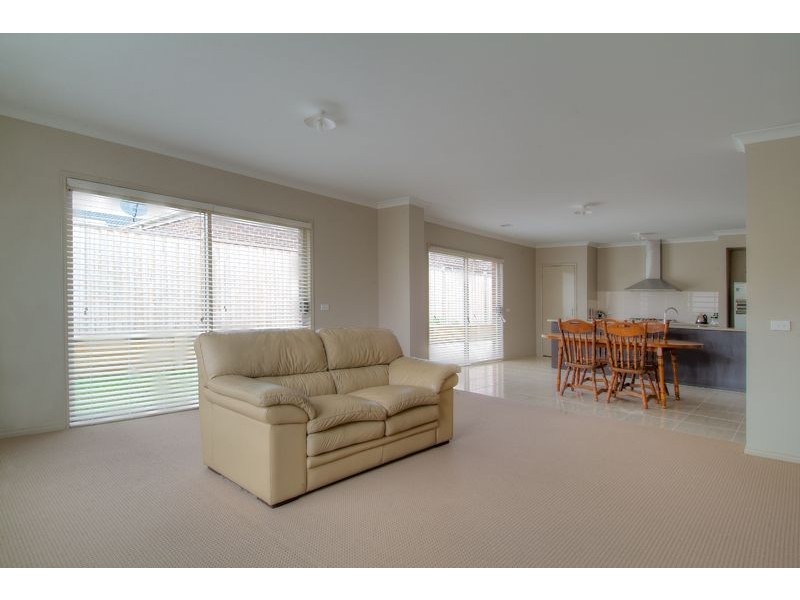 Cranbourne North VIC 3977