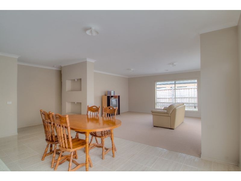 Cranbourne North VIC 3977