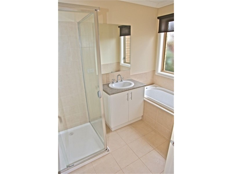 3/20 Huon Park Road, Cranbourne North VIC 3977