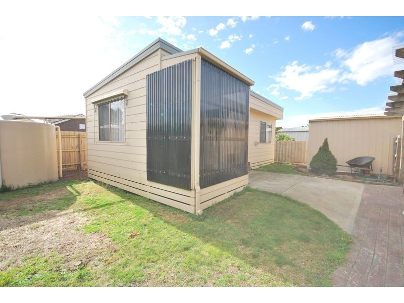 21 Bruce Street, Cranbourne VIC 3977