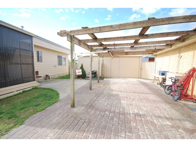 21 Bruce Street, Cranbourne VIC 3977