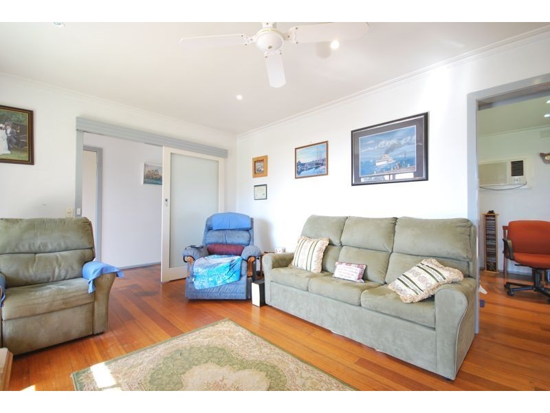 36 Fairbairn Road, Cranbourne VIC 3977