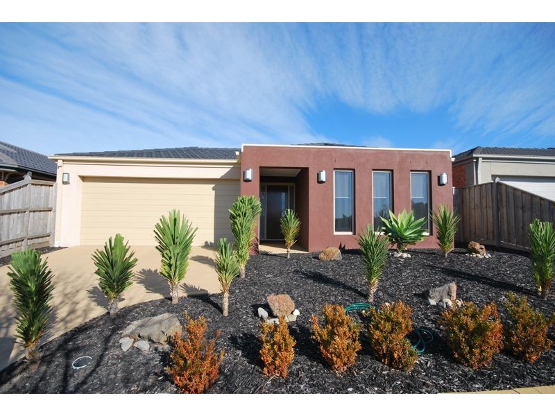 Cranbourne North VIC 3977