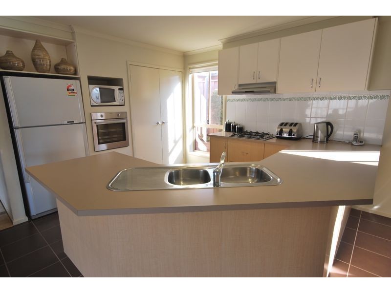 Cranbourne North VIC 3977