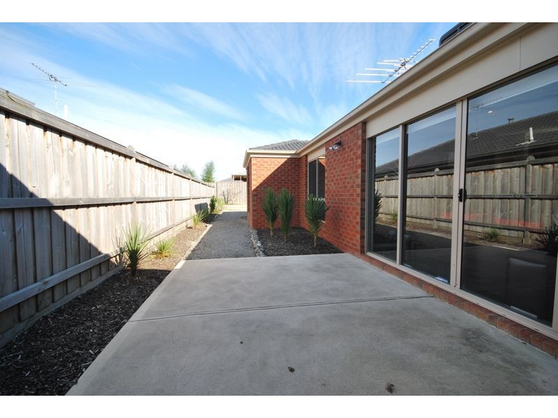 Cranbourne North VIC 3977