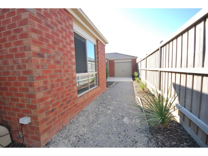 Cranbourne North VIC 3977