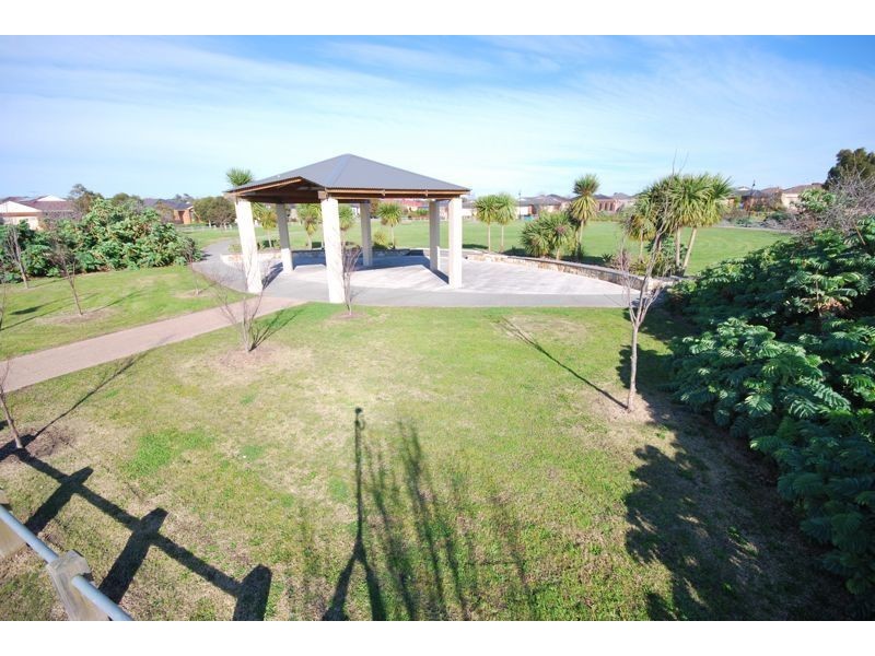 Cranbourne North VIC 3977