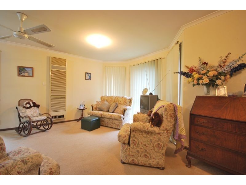 2/28 Hotham Street, Cranbourne VIC 3977