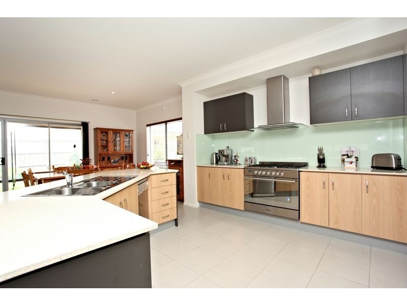 Cranbourne North VIC 3977