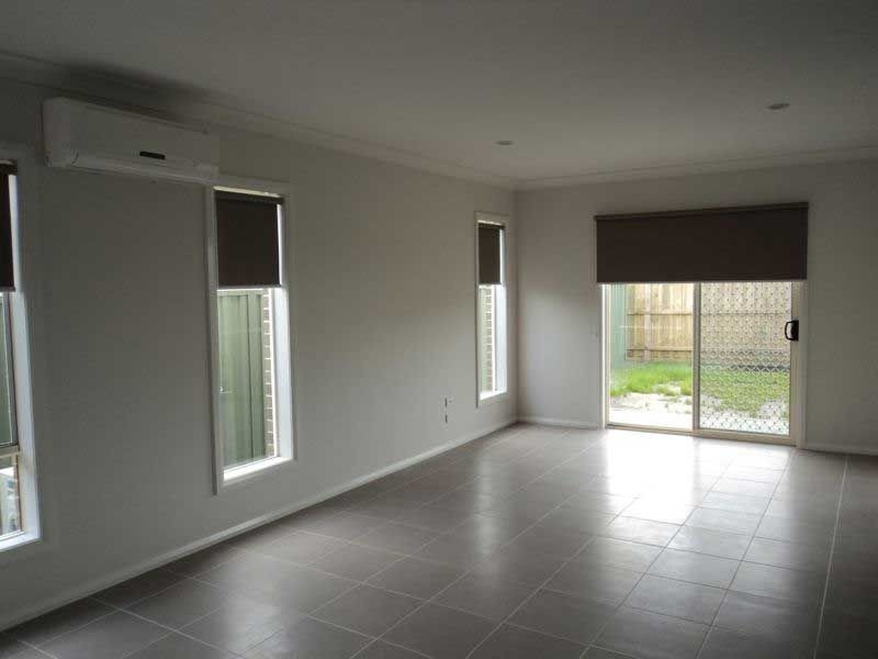 27 Moore Mews, Pakenham VIC 3810