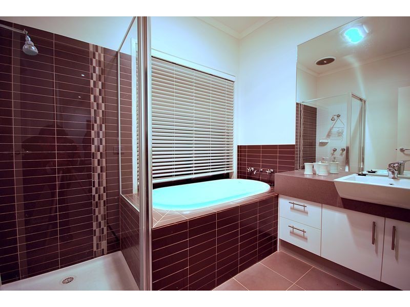 5 Wild Sage Court, Lyndhurst VIC 3975
