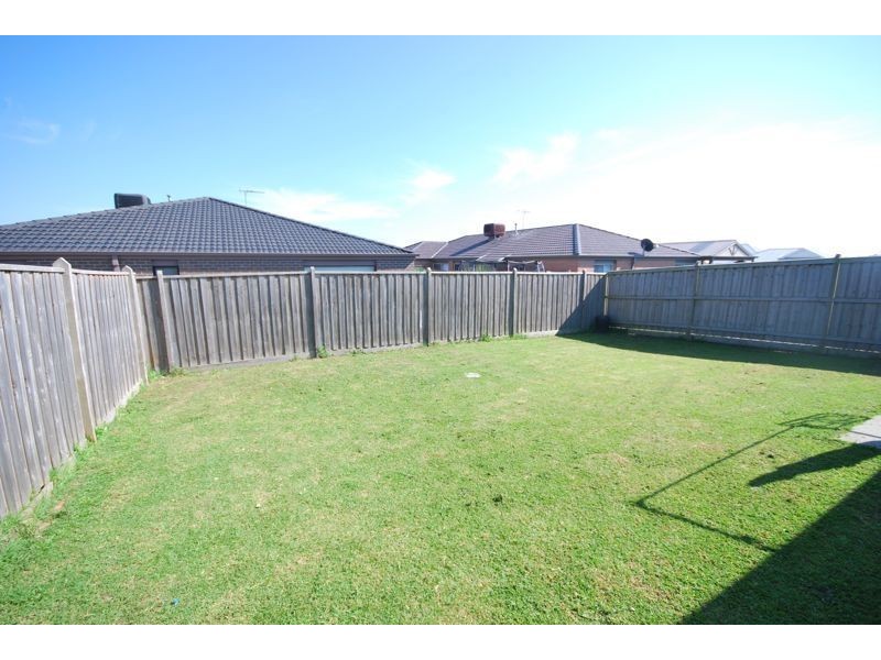 Cranbourne North VIC 3977